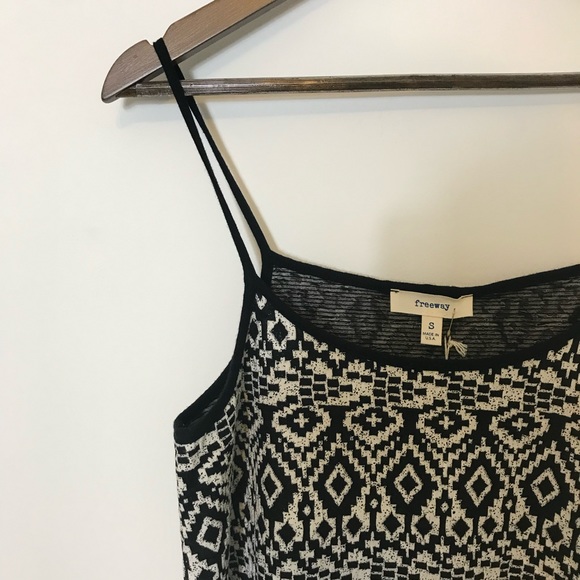 New Freeway 90s Vibe Fringe Boxy Oversize Camisole Top Black White Tribal Aztec - Picture 3 of 8